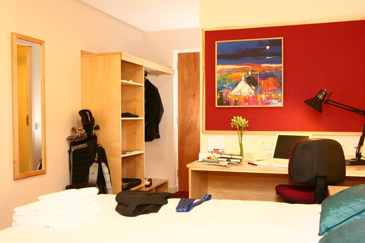 David Russell Hall - Campus Accommodation Сейнт Андрюс Екстериор снимка